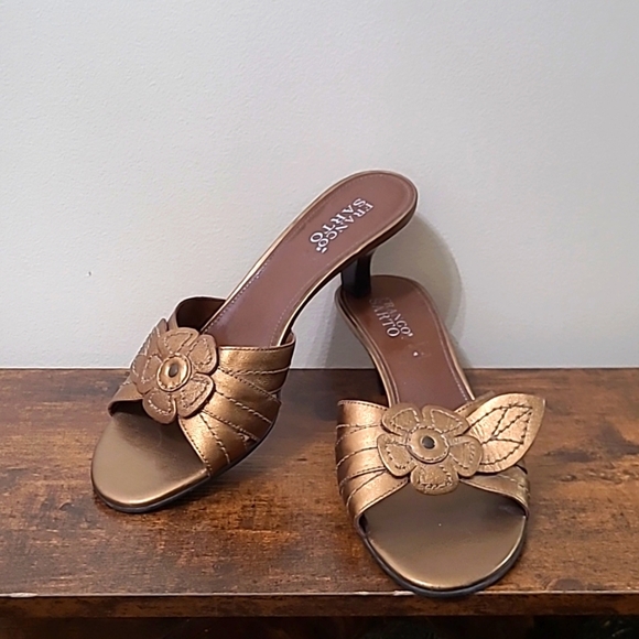 Franco Sarto Gold Kitten Heeled Slides with Floral Accent size 9 - Picture 1 of 11